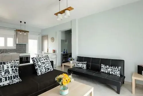 Bright Spacious Two-Bedroom Apartment Saloniki